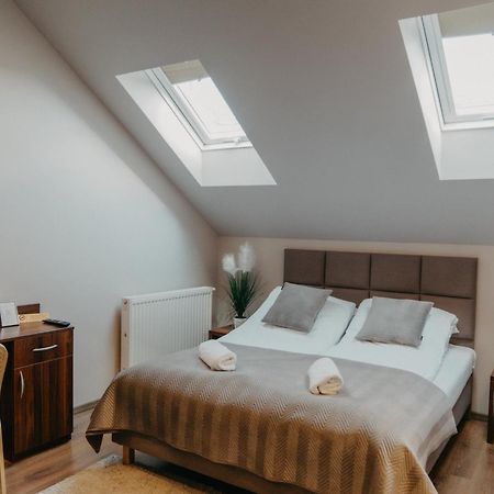 Bed and Breakfast De Facto Zambrow Exterior foto